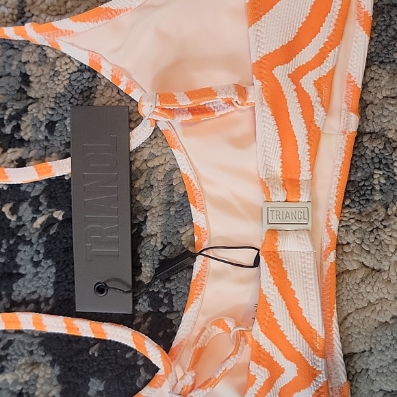 Zebra pop bathing suits top - Picture 3 of 3